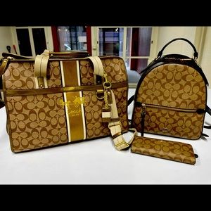 COACH pet carrier purse lot♥️♥️♥️